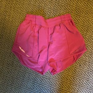 Lululemon Sonic Pink Hotty Hot Shorts 4"